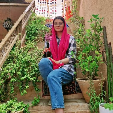 نگین حاجی‌زاده